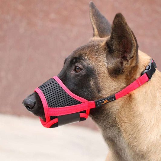 Adjustable No-Bite Mask for Pets